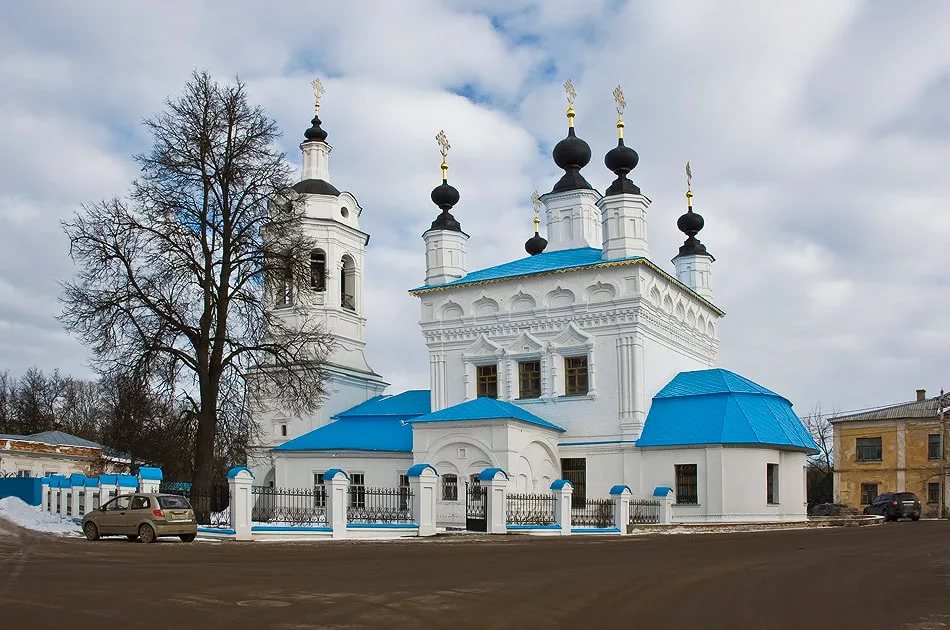 Церковь Покрова Пресвятой Богородицы "на рву"